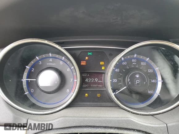 ✅ 2012 Hyundai Sonata GLS • VIN: 5NPEB4AC7CH424718 • Lot: 70383854. Listed on Copart with 93,867 mi. Free auction sales archive from the USA and detailed vehicle history report at DreamBid. Image 9.