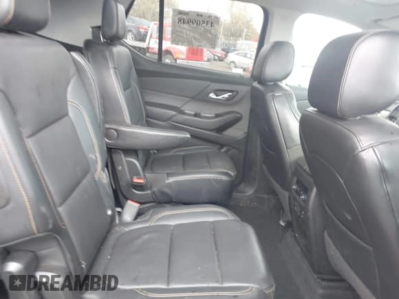 ✅ 2018 Chevrolet Traverse LT • VIN: 1GNEVHKW0JJ165203 • Lot: 43509948. Listed on IAAI with 89,827 mi. Free auction sales archive from the USA and detailed vehicle history report at DreamBid. Image 8.