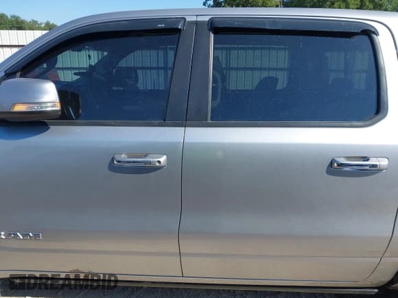 ✅ 2022 Ram 1500 Laramie • VIN: 1C6RREJTXNN125172 • Lot: 43329494. Listed on IAAI with 126,637 mi. Free auction sales archive from the USA and detailed vehicle history report at DreamBid. Image 15.