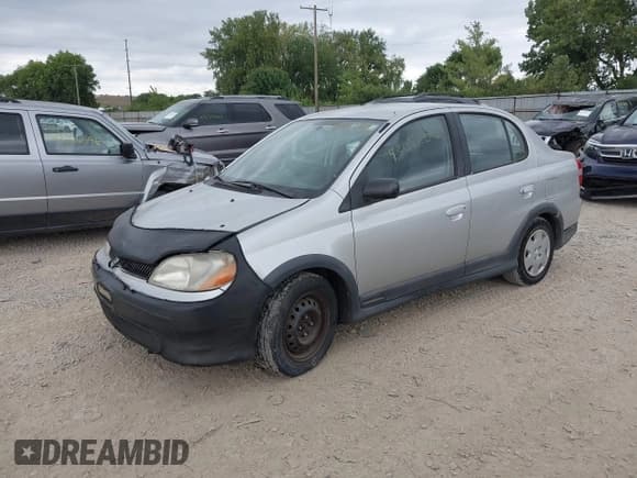 ✅ 2000 Toyota ECHO • VIN: JTDBT123XY0066709 • Lot: 43052016. Wystawiony na IAAI z przebiegiem 226 049 mil. Bezpłatny archiwum sprzedaży aukcyjnych z USA i szczegółowy raport historii pojazdu na DreamBid. Zdjęcie 2.