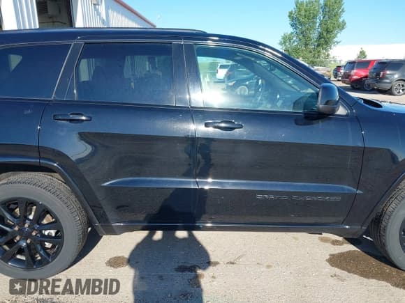 ✅ 2019 Jeep Grand Cherokee Upland • VIN: 1C4RJFAG6KC562778 • Lot: 42623750. Listed on IAAI with 47,218 mi. Free auction sales archive from the USA and detailed vehicle history report at DreamBid. Image 13.