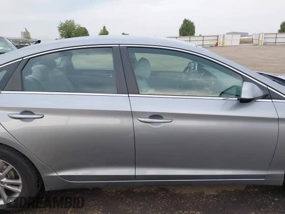 2016 Hyundai Sonata SE с VIN 5NPE24AF6GH393171, выставлен на аукционе IAAI как лот 43065301 с пробегом 134 684 миль миль и . История ставок и продаж доступна на DreamBid. Изображение 13.