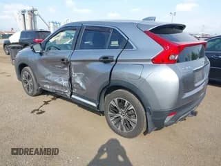 ✅ 2018 Mitsubishi Eclipse Cross SE • VIN: JA4AT5AA8JZ069574 • Lot: 43278699. Wystawiony na IAAI z przebiegiem 107 755 mil. Bezpłatny archiwum sprzedaży aukcyjnych z USA i szczegółowy raport historii pojazdu na DreamBid. Zdjęcie 3.