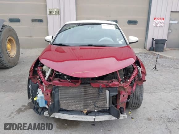 ✅ 2018 Toyota C-HR XLE Premium • VIN: NMTKHMBX4JR060590 • Lot: 43776518. Wystawiony na IAAI z przebiegiem 80 927 mil. Bezpłatny archiwum sprzedaży aukcyjnych z USA i szczegółowy raport historii pojazdu na DreamBid. Zdjęcie 12.