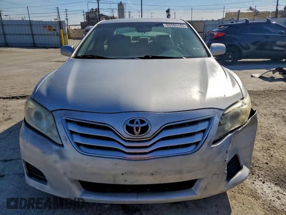 ✅ 2011 Toyota Camry LE • VIN: 4T1BF3EK1BU758553 • Lot: 93765145. Listed on Copart with 252,426 mi. Free auction sales archive from the USA and detailed vehicle history report at DreamBid. Image 5.