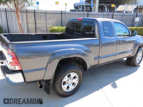 ✅ 2012 Toyota Tacoma PreRunner • VIN: 5TFTU4GN1CX024135 • Лот: 92662725. Опубликован ранее на Copart с пробегом 47 578 миль. Бесплатный доступ к архиву аукционных продаж из США и подробный отчёт об истории автомобиля на DreamBid. Изображение 3.