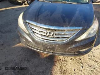 ✅ 2013 Hyundai Sonata SE • VIN: 5NPEC4AB4DH518139 • Lot: 43528847. Wystawiony na IAAI z przebiegiem 156 262 mil. Bezpłatny archiwum sprzedaży aukcyjnych z USA i szczegółowy raport historii pojazdu na DreamBid. Zdjęcie 6.