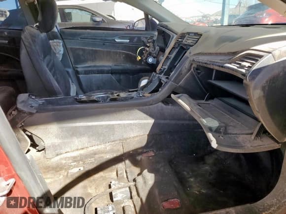 ✅ 2013 Ford Fusion SE • VIN: 3FA6P0H71DR382462 • Lot: 85428165. Listed on Copart with 139,948 mi. Free auction sales archive from the USA and detailed vehicle history report at DreamBid. Image 7.