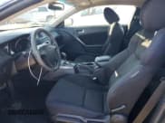 ✅ 2012 Hyundai Genesis Coupe 2.0T • VIN: KMHHT6KD5CU073452 • Lot: 42034875. Wystawiony na Copart z przebiegiem 106 854 mil. Bezpłatny archiwum sprzedaży aukcyjnych z USA i szczegółowy raport historii pojazdu na DreamBid. Zdjęcie 7.