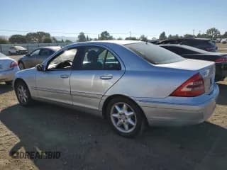 ✅ 2002 Mercedes-Benz C 230/260/280/320 • VIN: WDBRF61J62F226705 • Lot: 69236534. Listed on Copart with 307,707 mi. Free auction sales archive from the USA and detailed vehicle history report at DreamBid. Image 2.