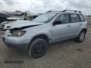 ✅ 2004 Mitsubishi Outlander LS • VIN: JA4LX31F94U051826 • Lot: 54172285. Listed on Copart with 213,830 mi. Free auction sales archive from the USA and detailed vehicle history report at DreamBid. Image 1.