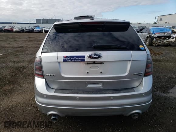 ✅ 2010 Ford Edge Sport • VIN: 2FMDK4AC5ABA28609 • Lot: 68752084. Listed on Copart with 211,025 mi. Free auction sales archive from the USA and detailed vehicle history report at DreamBid. Image 6.