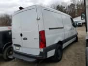 ✅ 2021 Mercedes-Benz Sprinter Cargo • VIN: W1Y70BGY4MT063964 • Lot: 46376145. Wystawiony na Copart z przebiegiem Nie podano. Bezpłatny archiwum sprzedaży aukcyjnych z USA i szczegółowy raport historii pojazdu na DreamBid. Zdjęcie 3.