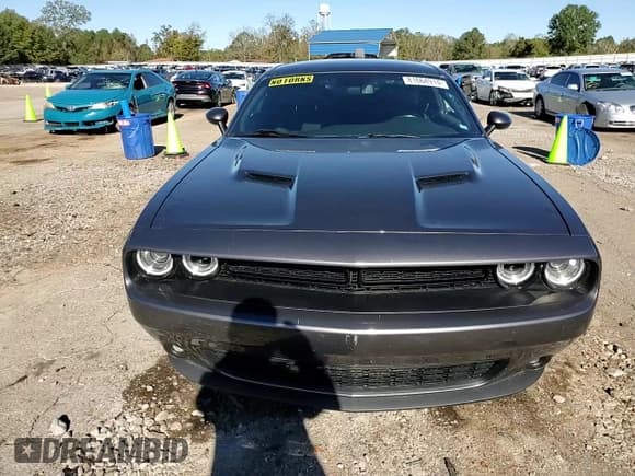 ✅ 2022 Dodge Challenger SXT • VIN: 2C3CDZGG1NH142907 • Lot: 81664914. Wystawiony na Copart z przebiegiem 24 230 mil. Bezpłatny archiwum sprzedaży aukcyjnych z USA i szczegółowy raport historii pojazdu na DreamBid. Zdjęcie 11.