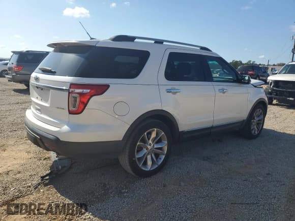 ✅ 2015 Ford Explorer Limited • VIN: 1FM5K7F84FGB00152 • Lot: 92211365. Wystawiony na Copart z przebiegiem 110 334 mil. Bezpłatny archiwum sprzedaży aukcyjnych z USA i szczegółowy raport historii pojazdu na DreamBid. Zdjęcie 3.