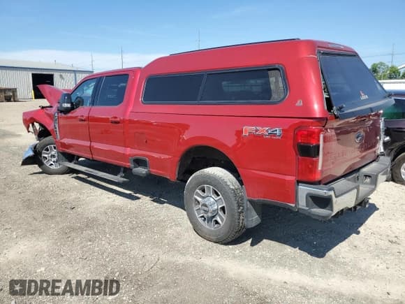 ✅ 2024 Ford F-350 XL • VIN: 1FT8W3BN9REC25464 • Lot: 65672285. Listed on Copart with 14,642 mi. Free auction sales archive from the USA and detailed vehicle history report at DreamBid. Image 2.
