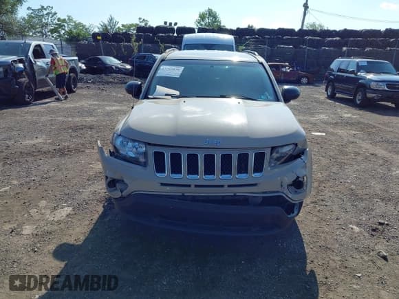 ✅ 2016 Jeep Compass Sport • VIN: 1C4NJCBA2GD815569 • Lot: 43269836. Wystawiony na IAAI z przebiegiem 88 164 mil. Bezpłatny archiwum sprzedaży aukcyjnych z USA i szczegółowy raport historii pojazdu na DreamBid. Zdjęcie 6.