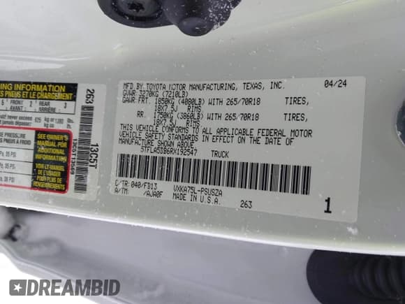 ✅ 2024 Toyota Tundra SR5 • VIN: 5TFLA5DB6RX192547 • Lot: 41385022. Listed on IAAI with 9,177 mi. Free auction sales archive from the USA and detailed vehicle history report at DreamBid. Image 9.