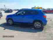 2018 Mitsubishi Outlander SE z VIN JA4AP3AWXJZ036094, wystawiony jako IAAI lot #43423077 z przebiegiem 278 631 mil mil oraz . Historia ofert i sprzedaży dostępna na DreamBid. Obrazek 14.