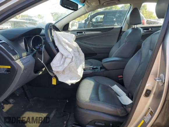 ✅ 2011 Hyundai Sonata Hybrid • VIN: KMHEC4A47BA007722 • Лот: 85583145. Опубликован ранее на Copart с пробегом Не указан. Бесплатный доступ к архиву аукционных продаж из США и подробный отчёт об истории автомобиля на DreamBid. Изображение 7.