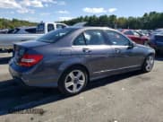 ✅ 2013 Mercedes-Benz C 300 Luxury • VIN: WDDGF8AB4DR290133 • Lot: 80879395. Wystawiony na Copart z przebiegiem 217 776 mil. Bezpłatny archiwum sprzedaży aukcyjnych z USA i szczegółowy raport historii pojazdu na DreamBid. Zdjęcie 3.