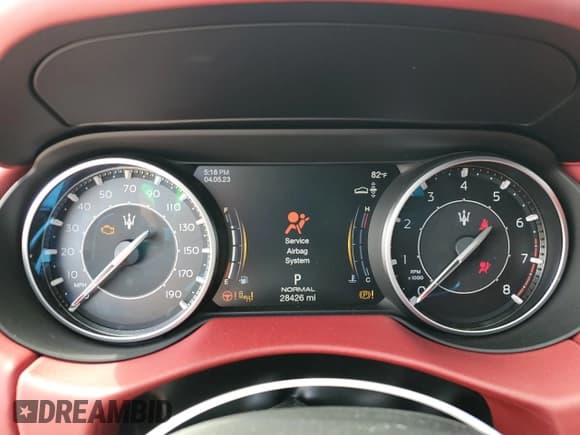 ✅ 2021 Maserati Levante GranSport • VIN: ZN661XUS4MX359617 • Lot: 49903043. Wystawiony na Copart z przebiegiem 28 426 mil. Bezpłatny archiwum sprzedaży aukcyjnych z USA i szczegółowy raport historii pojazdu na DreamBid. Zdjęcie 9.