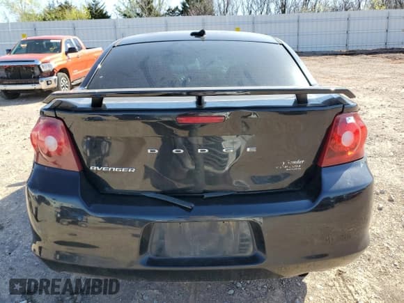 ✅ 2014 Dodge Avenger SE • VIN: 1C3CDZAB1EN224091 • Лот: 46644794. Опубликован ранее на Copart с пробегом 185 474 миль. Бесплатный доступ к архиву аукционных продаж из США и подробный отчёт об истории автомобиля на DreamBid. Изображение 6.