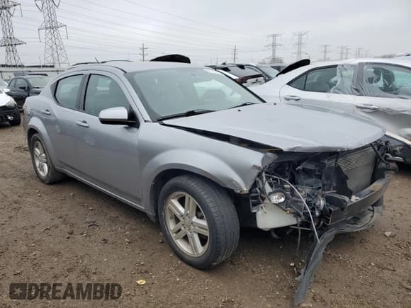 ✅ 2014 Dodge Avenger SXT • VIN: 1C3CDZCB7EN113090 • Lot: 81734354. Listed on Copart with 108,279 mi. Free auction sales archive from the USA and detailed vehicle history report at DreamBid. Image 4.