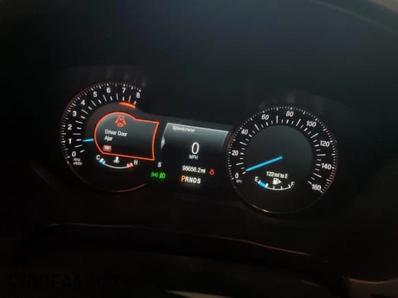 ✅ 2019 Ford Explorer Platinum • VIN: 1FM5K8HT4KGA74766 • Lot: 84027855. Listed on Copart with 98,656 mi. Free auction sales archive from the USA and detailed vehicle history report at DreamBid. Image 9.