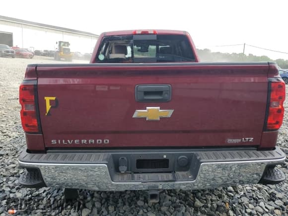✅ 2015 Chevrolet Silverado 1500 LTZ • VIN: 3GCUKSEC1FG136345 • Lot: 59372895. Wystawiony na Copart z przebiegiem Nie podano. Bezpłatny archiwum sprzedaży aukcyjnych z USA i szczegółowy raport historii pojazdu na DreamBid. Zdjęcie 6.