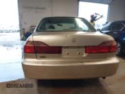 ✅ 2000 Honda Accord SE • VIN: 1HGCG5673YA051154 • Lot: 41382000. Listed on IAAI with 272,554 mi. Free auction sales archive from the USA and detailed vehicle history report at DreamBid. Image 17.
