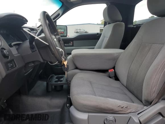 ✅ 2014 Ford F-150 XL • VIN: 1FTNF1CF4EKD20864 • Lot: 86454195. Listed on Copart with 315,594 mi. Free auction sales archive from the USA and detailed vehicle history report at DreamBid. Image 7.