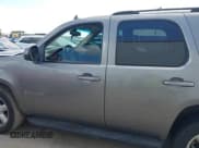 ✅ 2007 Chevrolet Tahoe LTZ • VIN: 1GNFC13097R308235 • Lot: 42516975. Listed on IAAI with 212,988 mi. Free auction sales archive from the USA and detailed vehicle history report at DreamBid. Image 14.