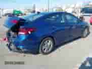 2019 Hyundai Elantra SEL z VIN 5NPD84LF7KH434634, wystawiony jako IAAI lot #43200937 z przebiegiem 76 488 mil mil oraz . Historia ofert i sprzedaży dostępna na DreamBid. Obrazek 4.