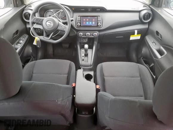 ✅ 2025 Nissan Kicks Play S • VIN: 3N1CP5BV5SL478003 • Lot: 53361355. Wystawiony na Copart z przebiegiem 233 mil. Bezpłatny archiwum sprzedaży aukcyjnych z USA i szczegółowy raport historii pojazdu na DreamBid. Zdjęcie 8.