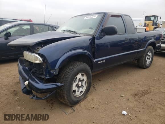 2000 Chevrolet S-10 LS с VIN 1GCDT19W9Y8133357, выставлен на аукционе Copart как лот 66585324 с пробегом 131 271 миль миль и Списание • Salvage title. История ставок и продаж доступна на DreamBid. Изображение 1.