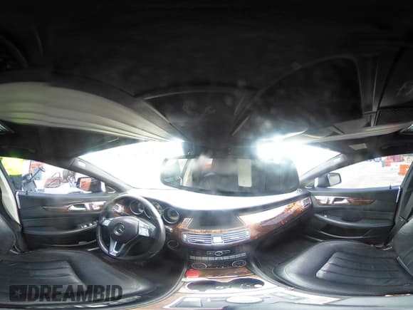 ✅ 2013 Mercedes-Benz CLS 550 • VIN: WDDLJ9BB8DA078402 • Лот: 43143283. Опубликован ранее на IAAI с пробегом 135 817 миль. Бесплатный доступ к архиву аукционных продаж из США и подробный отчёт об истории автомобиля на DreamBid. Изображение 18.