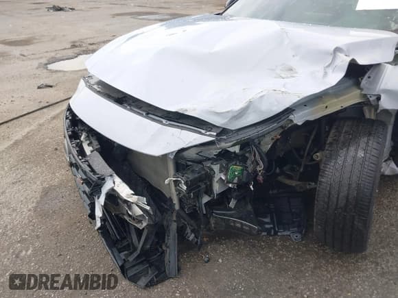 ✅ 2024 Nissan Altima SR • VIN: 1N4BL4CV9RN378368 • Lot: 43104408. Listed on IAAI with 34,878 mi. Free auction sales archive from the USA and detailed vehicle history report at DreamBid. Image 6.