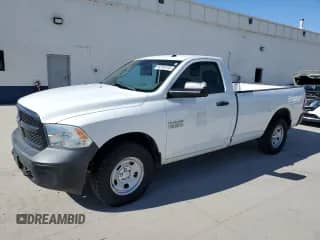 2017 Ram 1500 Tradesman z VIN 3C6JR7DG7HG708335, wystawiony jako Copart lot #90198105 z przebiegiem 46 277 mil mil oraz Czysty tytuł • Clean title. Historia ofert i sprzedaży dostępna na DreamBid. Obrazek 1.
