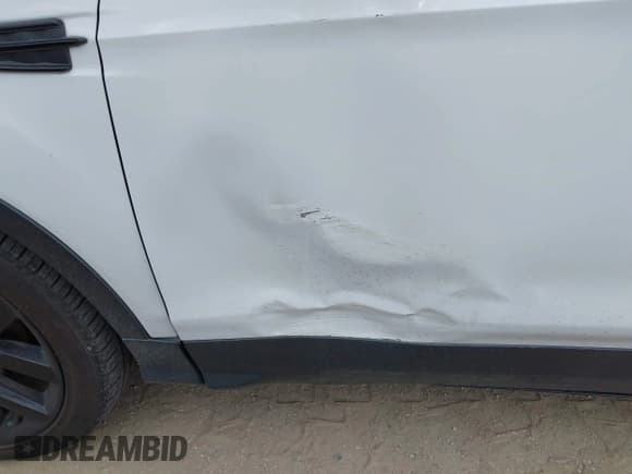 ✅ 2017 Ford Escape SE • VIN: 1FMCU0GD5HUA13448 • Лот: 43810462. Опубликован ранее на IAAI с пробегом 124 017 миль. Бесплатный доступ к архиву аукционных продаж из США и подробный отчёт об истории автомобиля на DreamBid. Изображение 6.