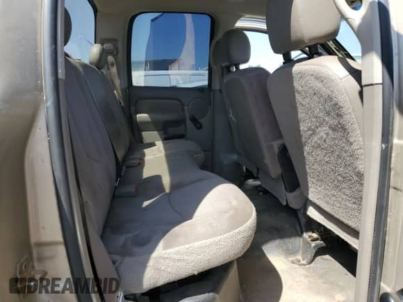 2004 Dodge 1500 ST z VIN 1D7HA18K04J203455, wystawiony jako Copart lot #69301424 z przebiegiem 156 791 mil mil oraz Szkoda całkowita • Salvage title. Historia ofert i sprzedaży dostępna na DreamBid. Obrazek 10.