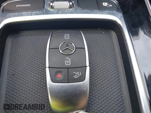 ✅ 2025 Mercedes-Benz GLB 250 • VIN: W1N4M4HB9SW408251 • Lot: 42478937. Listed on IAAI with 5,959 mi. Free auction sales archive from the USA and detailed vehicle history report at DreamBid. Image 11.