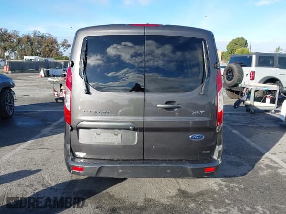 ✅ 2021 Ford Transit Connect XLT • VIN: NM0GS9F26M1487725 • Lot: 43704125. Listed on IAAI with 59,567 mi. Free auction sales archive from the USA and detailed vehicle history report at DreamBid. Image 17.