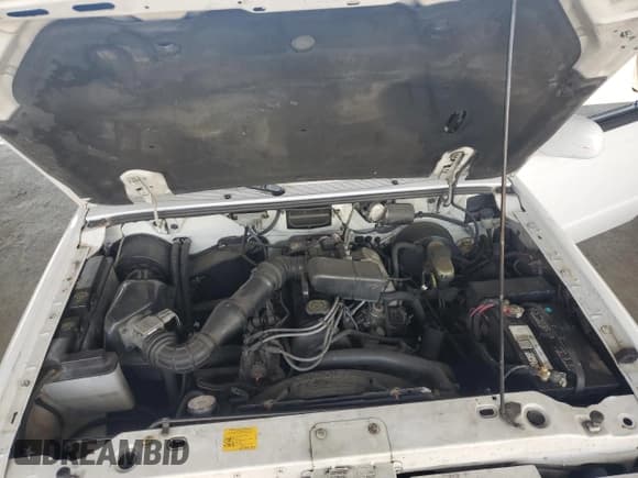 ✅ 1994 Ford Ranger Splash • VIN: 1FTCR10A8RPB64778 • Lot: 92927875. Listed on Copart with 193,600 mi. Free auction sales archive from the USA and detailed vehicle history report at DreamBid. Image 11.