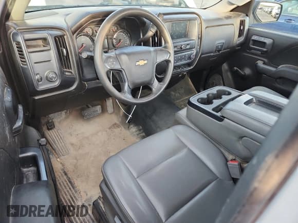 ✅ 2018 Chevrolet Silverado 1500 Work Truck • VIN: 1GCNCNECXJZ209983 • Lot: 92613965. Wystawiony na Copart z przebiegiem 131 459 mil. Bezpłatny archiwum sprzedaży aukcyjnych z USA i szczegółowy raport historii pojazdu na DreamBid. Zdjęcie 8.