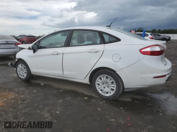 ✅ 2016 Ford Fiesta S • VIN: 3FADP4AJ2GM153486 • Lot: 68933235. Listed on Copart with 121,074 mi. Free auction sales archive from the USA and detailed vehicle history report at DreamBid. Image 2.