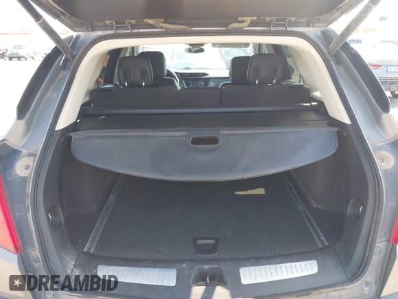 ✅ 2017 Cadillac XT5 Luxury FWD • VIN: 1GYKNBRS8HZ267561 • Lot: 43220490. Wystawiony na IAAI z przebiegiem 86 852 mil. Bezpłatny archiwum sprzedaży aukcyjnych z USA i szczegółowy raport historii pojazdu na DreamBid. Zdjęcie 16.