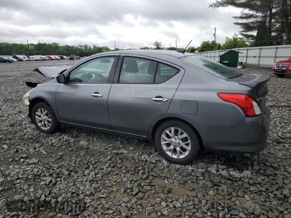 ✅ 2018 Nissan Versa SV • VIN: 3N1CN7AP3JL876118 • Lot: 56657025. Wystawiony na Copart z przebiegiem 133 158 mil. Bezpłatny archiwum sprzedaży aukcyjnych z USA i szczegółowy raport historii pojazdu na DreamBid. Zdjęcie 2.