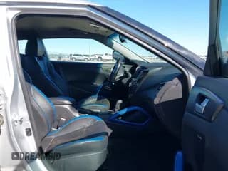 ✅ 2013 Hyundai Veloster Turbo • VIN: KMHTC6AE8DU180081 • Lot: 41736188. Wystawiony na IAAI z przebiegiem 86 076 mil. Bezpłatny archiwum sprzedaży aukcyjnych z USA i szczegółowy raport historii pojazdu na DreamBid. Zdjęcie 5.