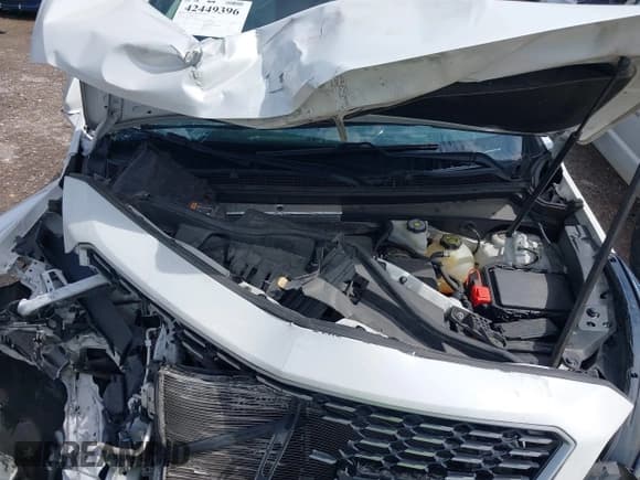 ✅ 2020 Cadillac XT4 FWD Premium Luxury • VIN: 1GYFZCR4XLF041500 • Lot: 42449396. Listed on IAAI with 87,147 mi. Free auction sales archive from the USA and detailed vehicle history report at DreamBid. Image 10.